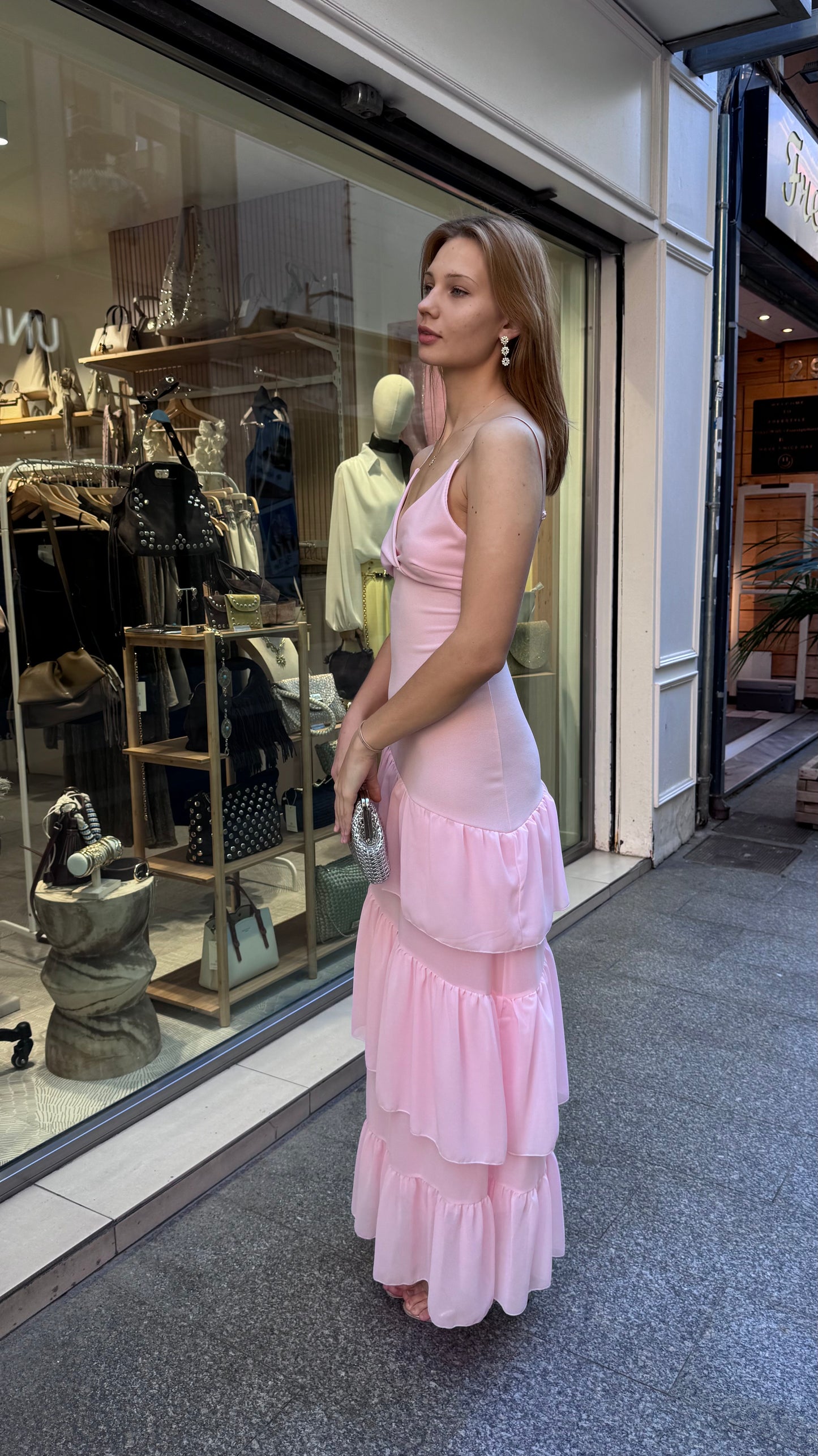 Vestido volantes