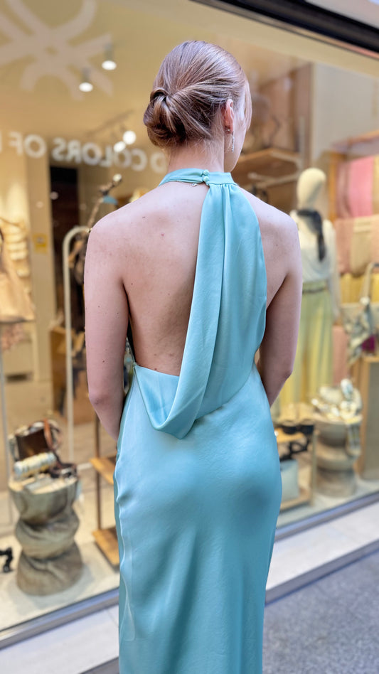 Vestido cascada espalda
